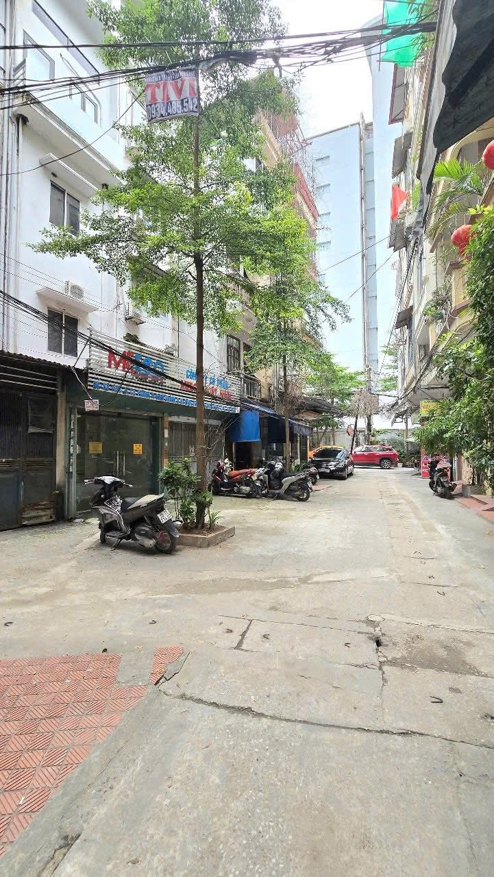  ÔTô tránh Đê La Thành (Kim Mã) Công Viên Thủ Lệ 70m/6T Thang máy, MT 6.1m 26.5 Tỷ 