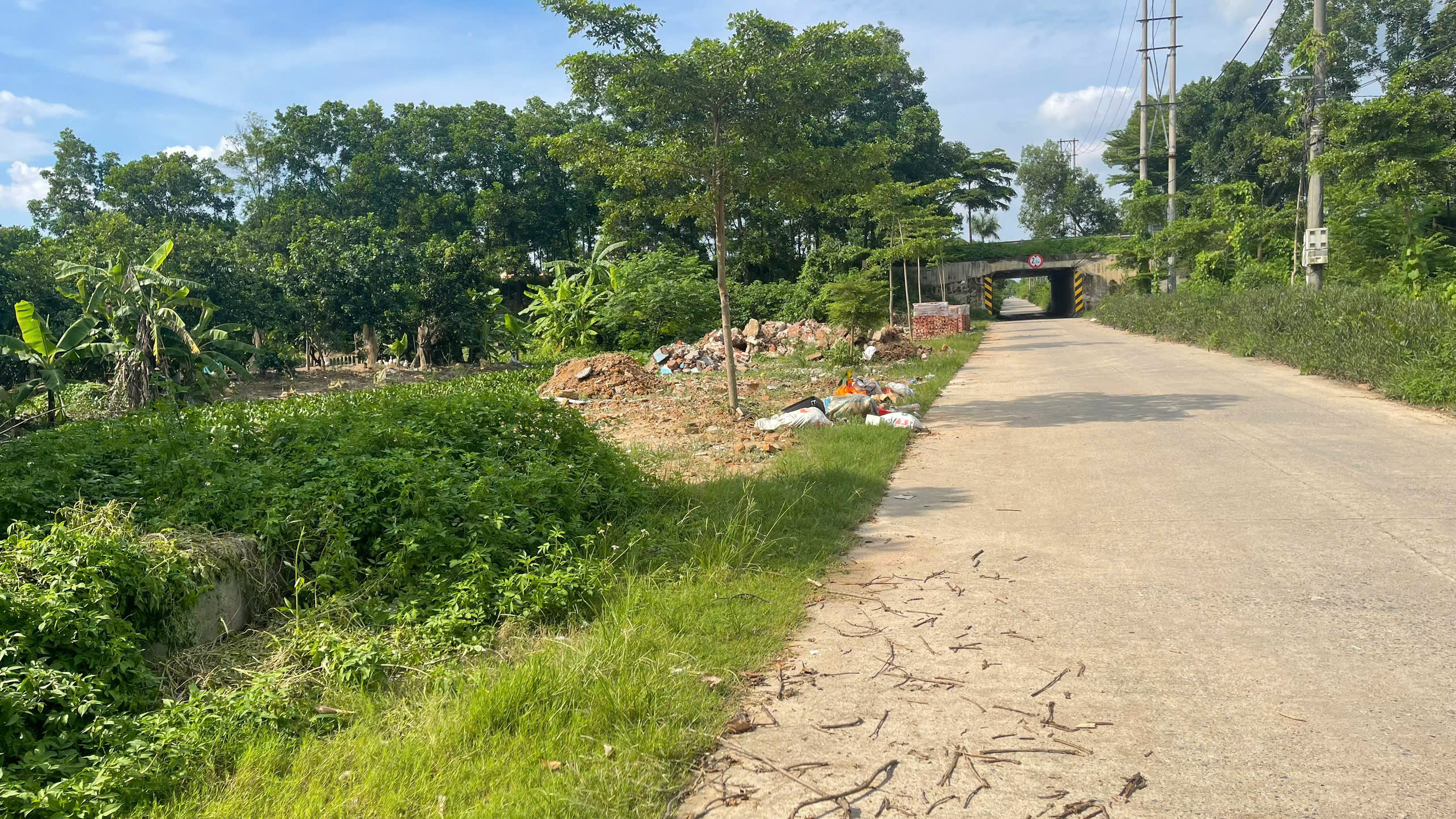  BÁN ĐẤT NÔNG NGHIỆP CÓ THỂ CHUYỂN LÊN THỔ CƯ THEO NGHỊ ĐỊNH 151- GIÁ TỐT - Vị Trí Đắc Địa Tại Xã Phú Cường, Huyện Sóc Sơn, Hà Nội 