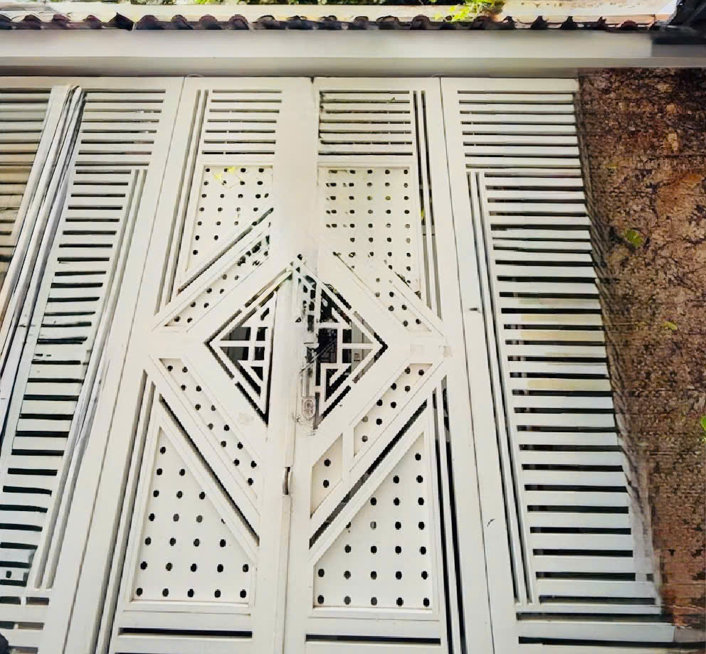  SIÊU PHẨM HẺM LẠC LONG QUÂN – TÂN BÌNH – 3 TẦNG – 61M² – TẶNG NỘI THẤT. NHỈNH 7 TỶ. 