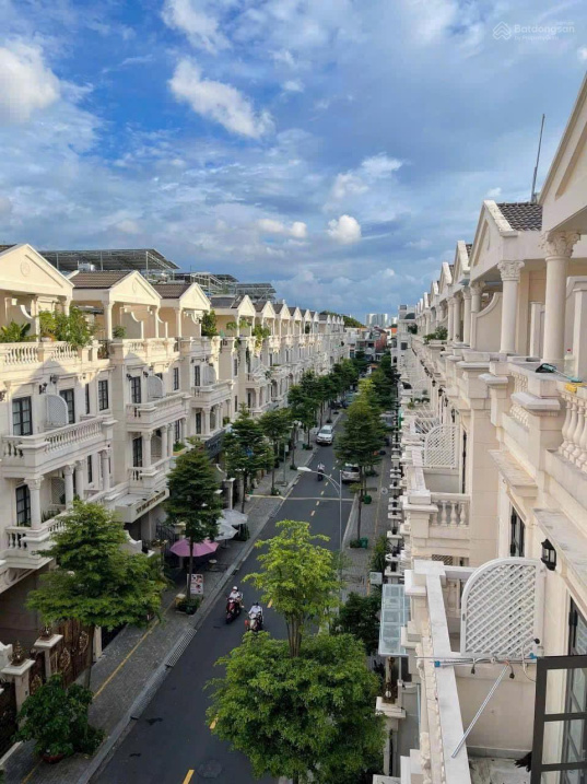  NHÀ PHỐ CAO CẤP CITYLAND PARK HILLS,  100m² (5x20m) (1 Hầm, 4 Tầng) Full thang máy, Giá 22 tỷ 
