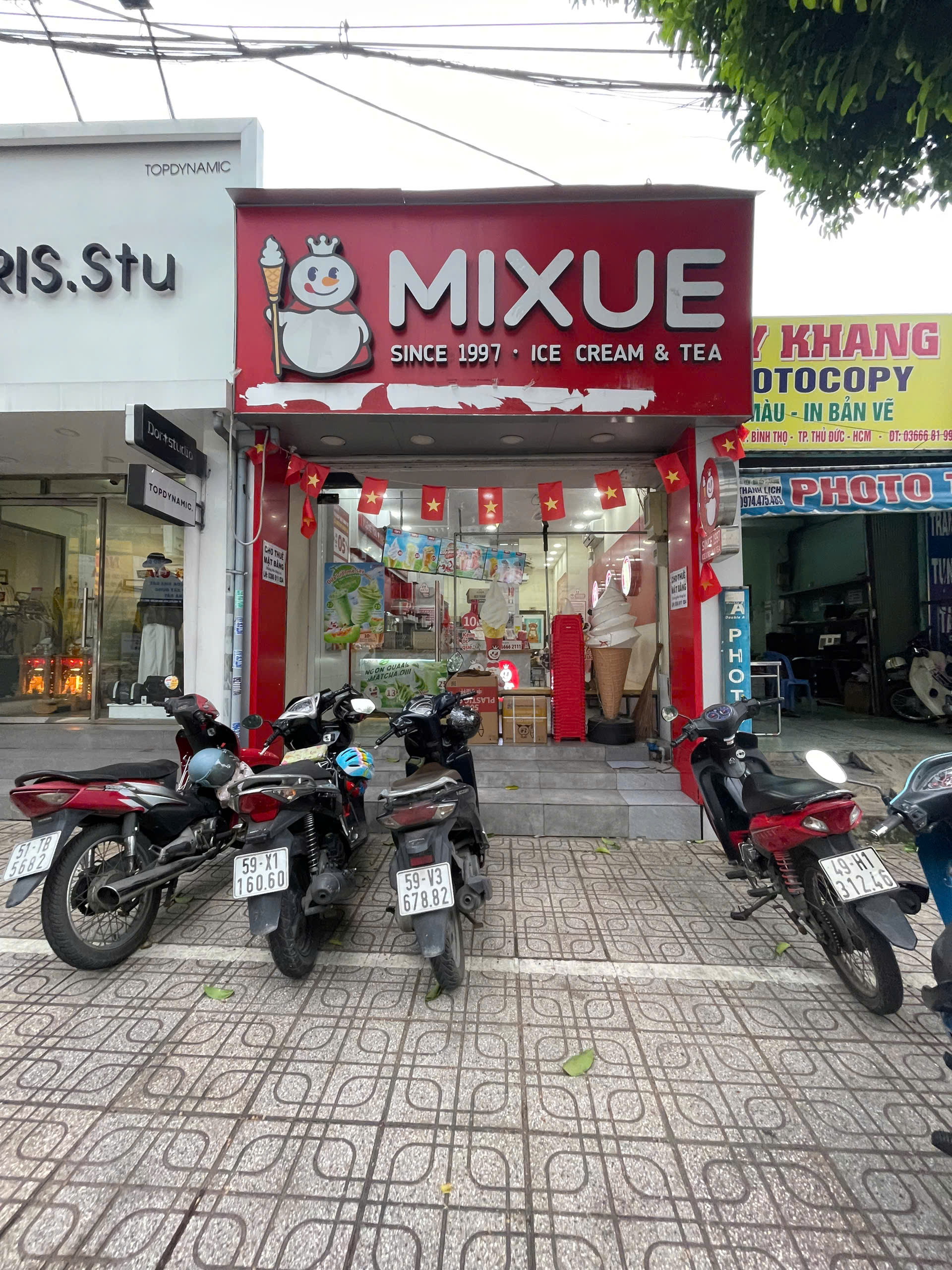  Quận Thủ Đức ! MB ĐẸP LẮM ! CHO THUÊ MB GIÁ RẺ : 15 tr ! MT đường lớn khu kinh doanh sầm uất, Tel : 0965 995 863 ( chính chủ ) 