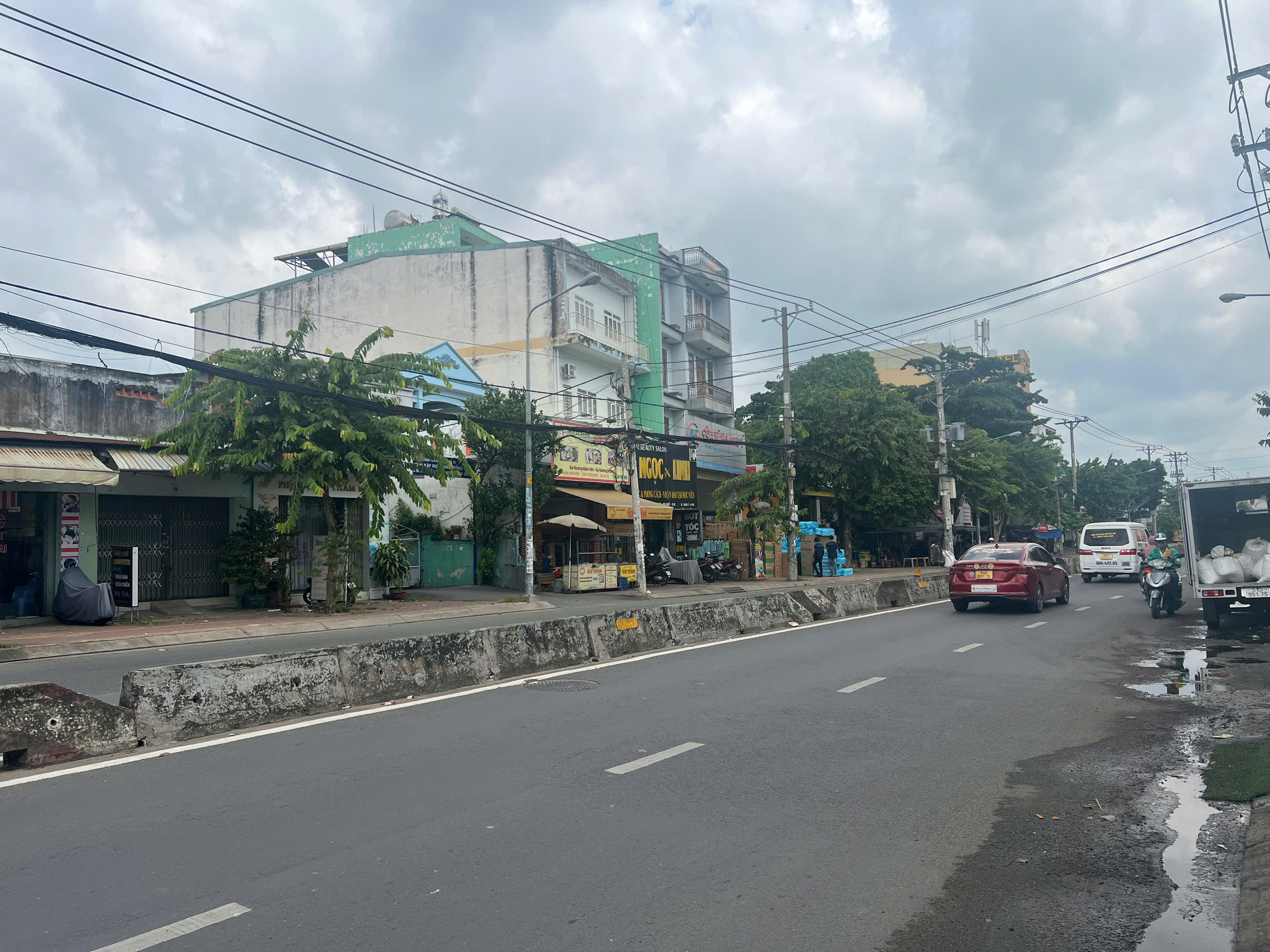  CẦN BÁN GẤP – ĐẤT MẶT TIỀN ĐƯỜNG PHAN VĂN HỚN, 6X100M GIÁ 25T 