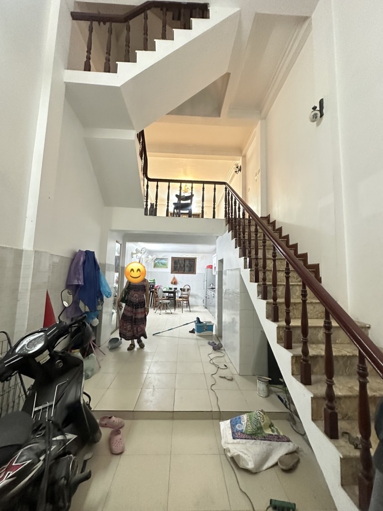  Bán nhà Láng Trung, Đống Đa, ngõ thông phân lô, 45m2, 5 tầng, Mt 4m, chỉ 12.2 tỷ 