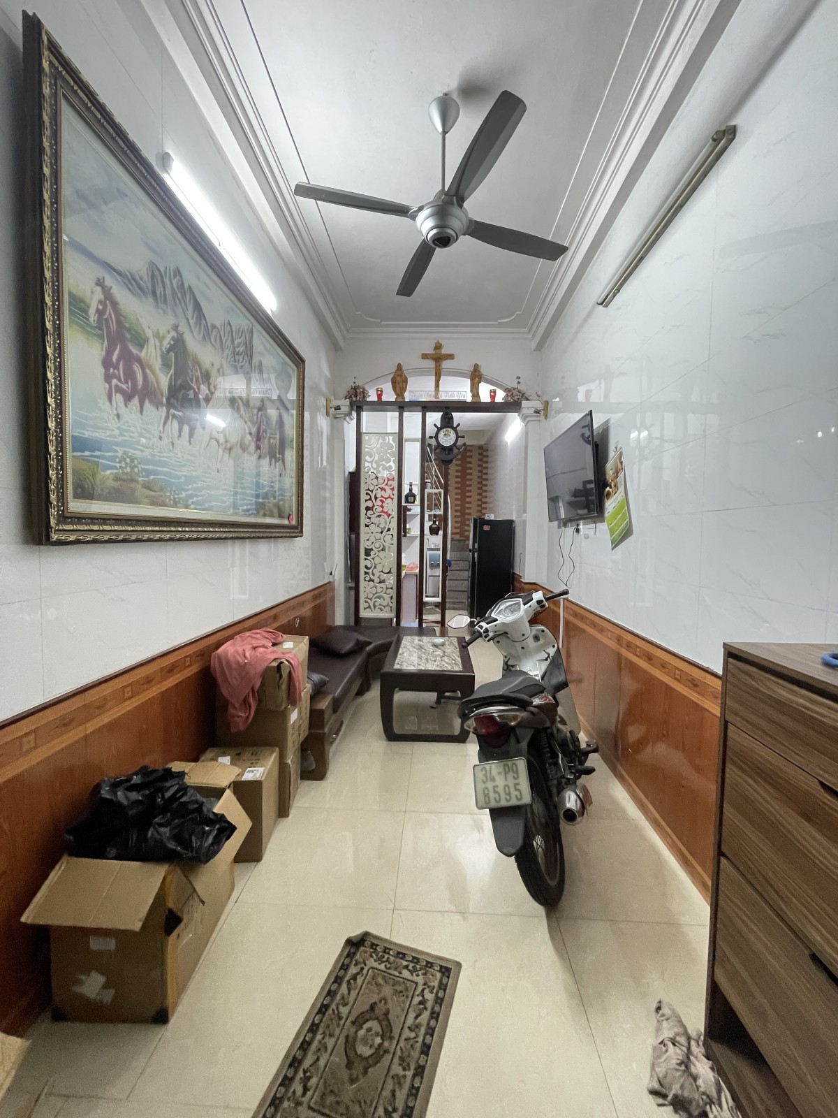  CỰC HIẾM CHÍNH CHỦ CẦN BÁN NHÀ PHÂN LÔ KHU TẬP THỂ BỘ CÔNG AN HOÀNG QUỐC VIỆT QUẬN CẦU GIẤY 30m2 x5 TẦNG NHỈNH & TỶ Ô TÔ KD 