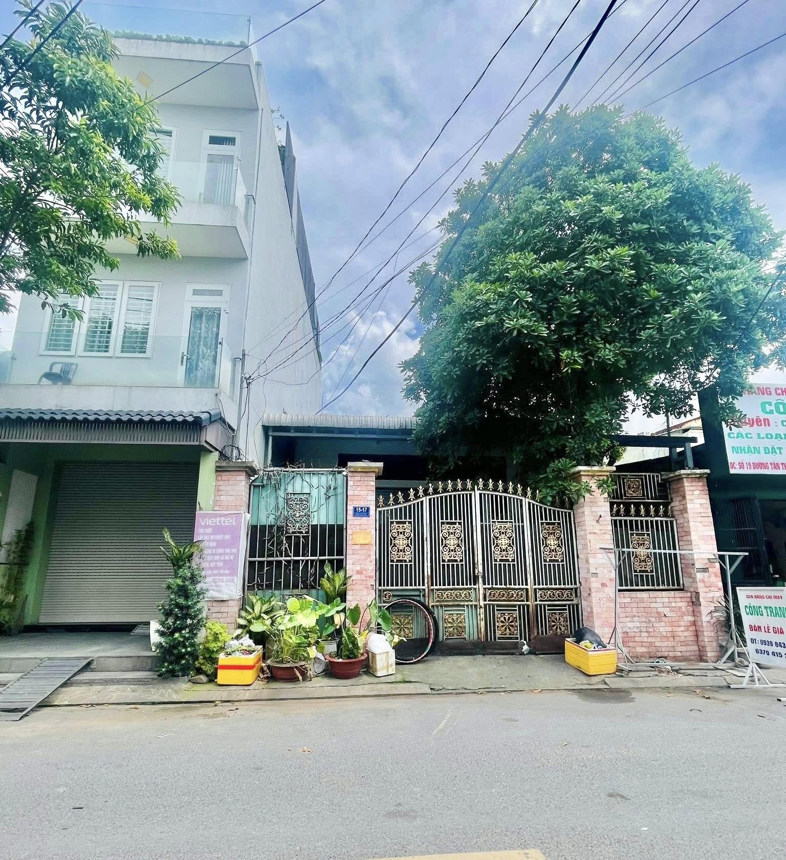  Đất MẶT TIỀN, diện tích KHỦNG 4x25m, BUÔN BÁN KINH DOANH, vị trí siêu VIP, Giá tốt lắm 