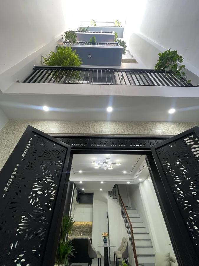  Bán Nhà Ngọc Thụy 46m2 5T, Full Nội Thất, Xây Độc Lập, Ô Tô Đỗ Gần, Giá Đầu Tư Nhỉnh 7 Tỷ 
