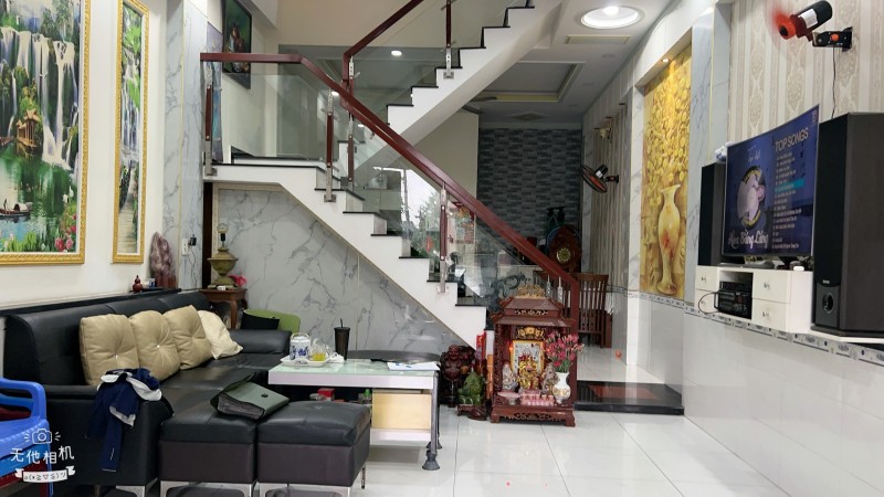  Bán nhà mới ĐẸP 3 Tầng Dĩ An,đường nhựa 13M,gần chợ Thông Dụng 