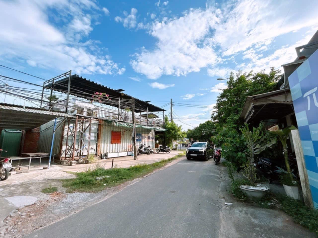  ????Mặt tiền Lưu Quang Vũ, sát Trần Đại Nghĩa, Đại học FPT, vị trí vàng 