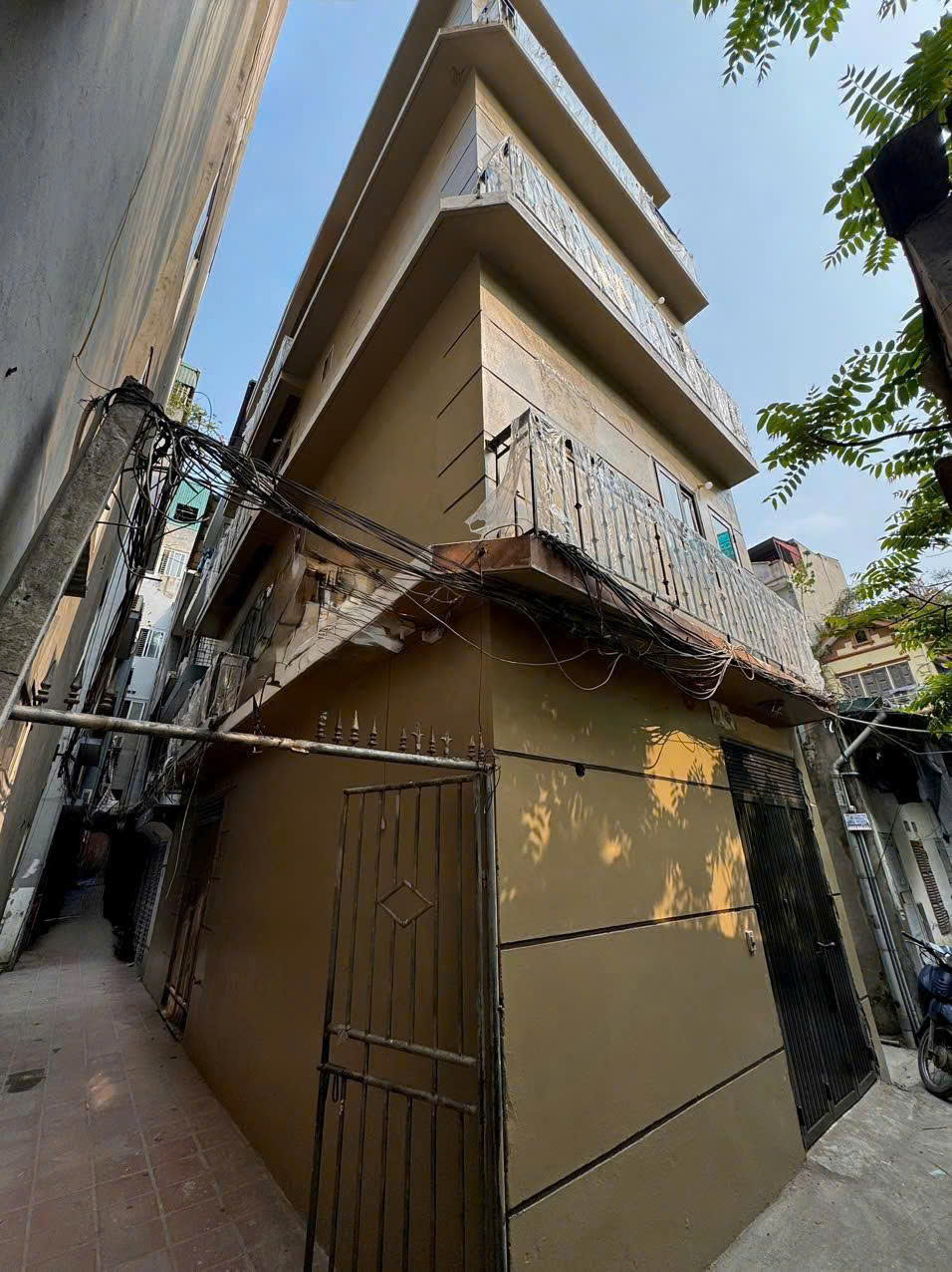  Bán nhà phố Lê Quang Đạo 44m2, 4 tầng, mặt tiền 4,2m. Lô góc, giá 8,6 tỷ 
