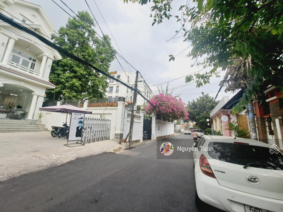  Bán nhà mặt tiền Ngô Quang Huy, Phường Thảo Điền, Quận 2, DT: 450m2 (15x28m). Giá: 120 tỷ 