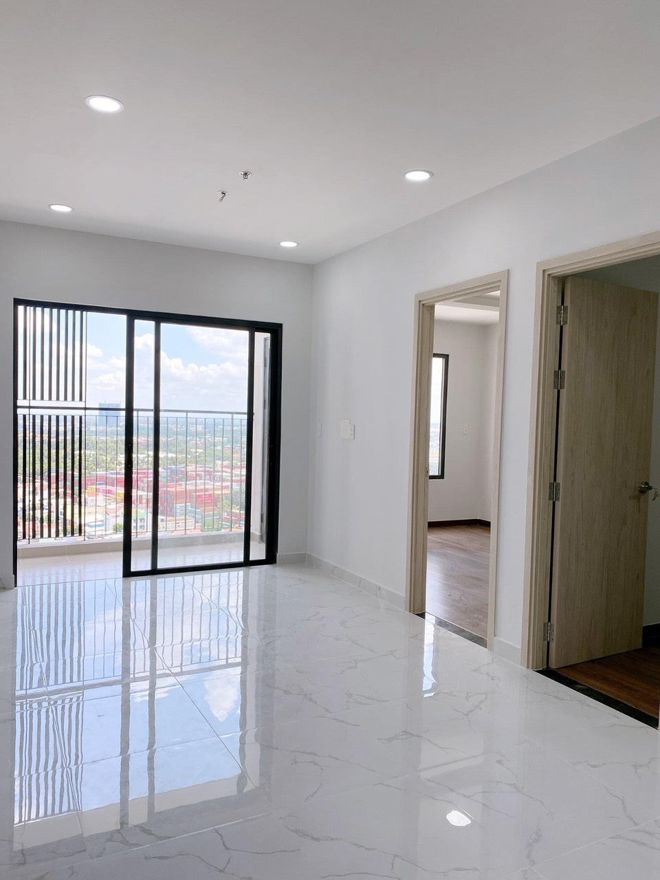  CĂN HỘ BCONS BEE - 