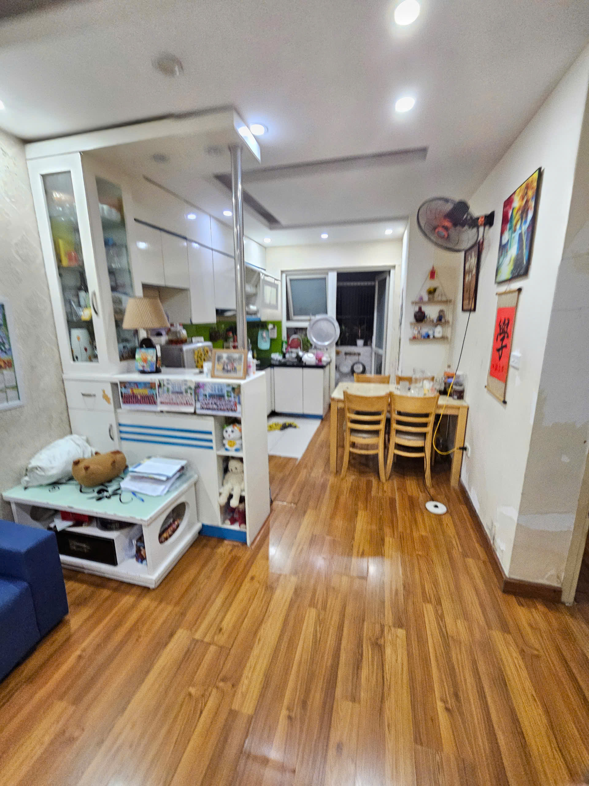  Em bán căn Tầng 19 Hh Linh Đàm Hoàng Mai 56m 2 ngủ 2 vs nhà thoáng mát 