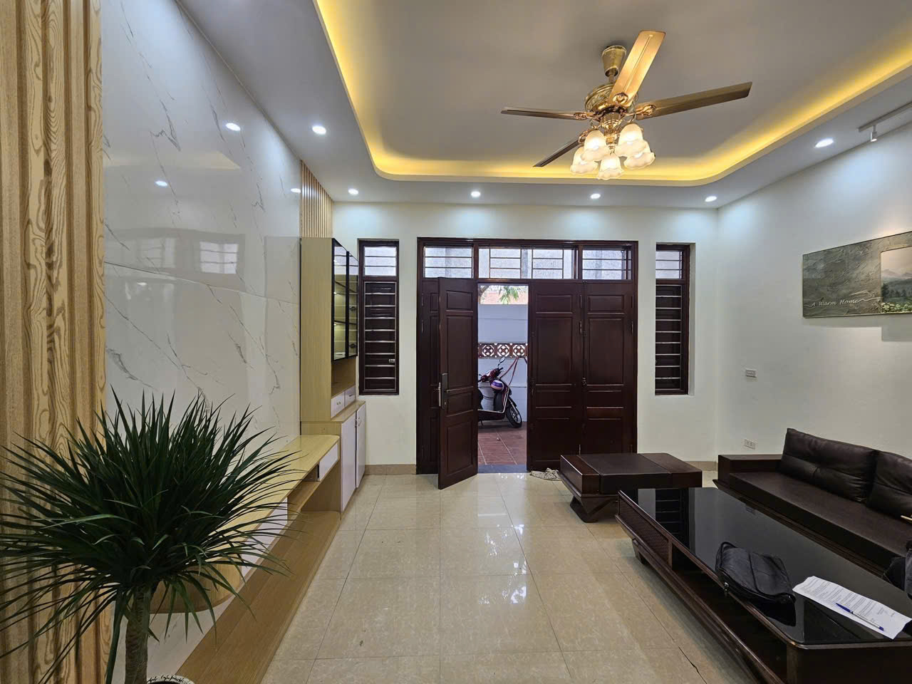  Bán nhà gần Mỹ Đình, oto tránh cách 100m giá chỉ 5.65 tỷ. 