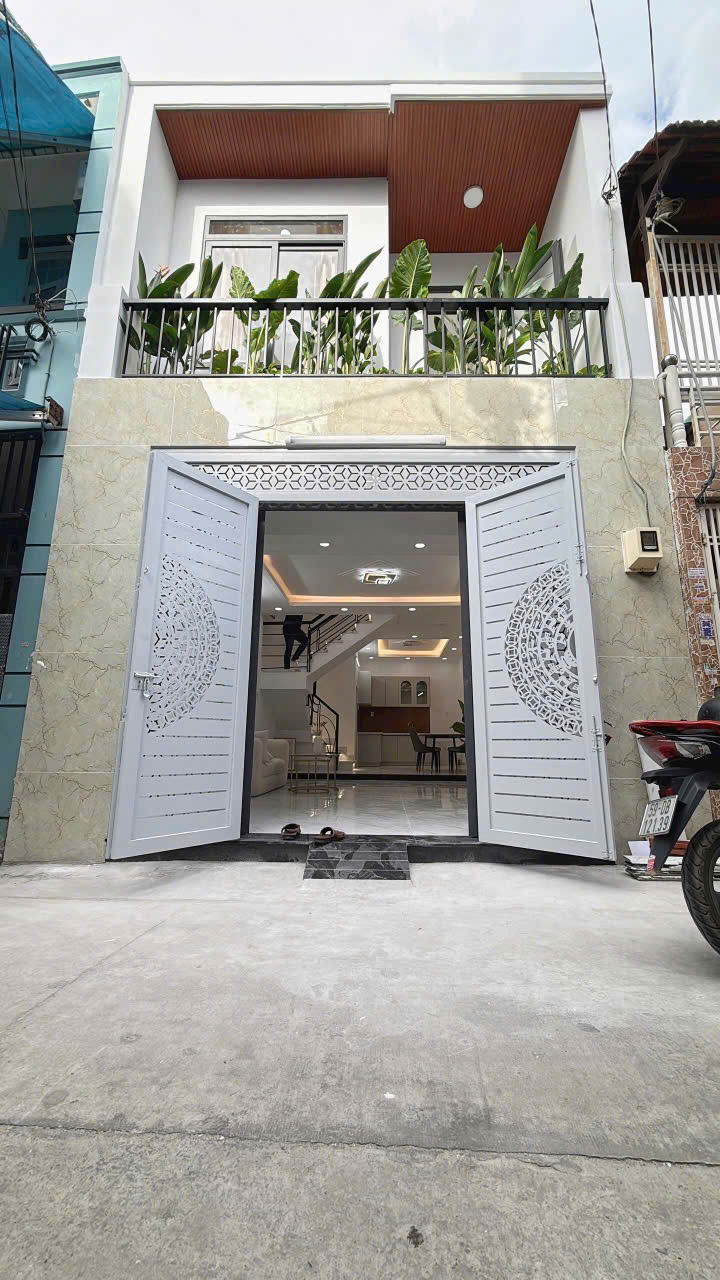  Bán nhà Hẻm 50 đường Số 5 PH BHHA sát tân Phú. Dt 4.5m x11m 1 trệt 1 lầu đẹp . Giá 5.15 tỷ tl 