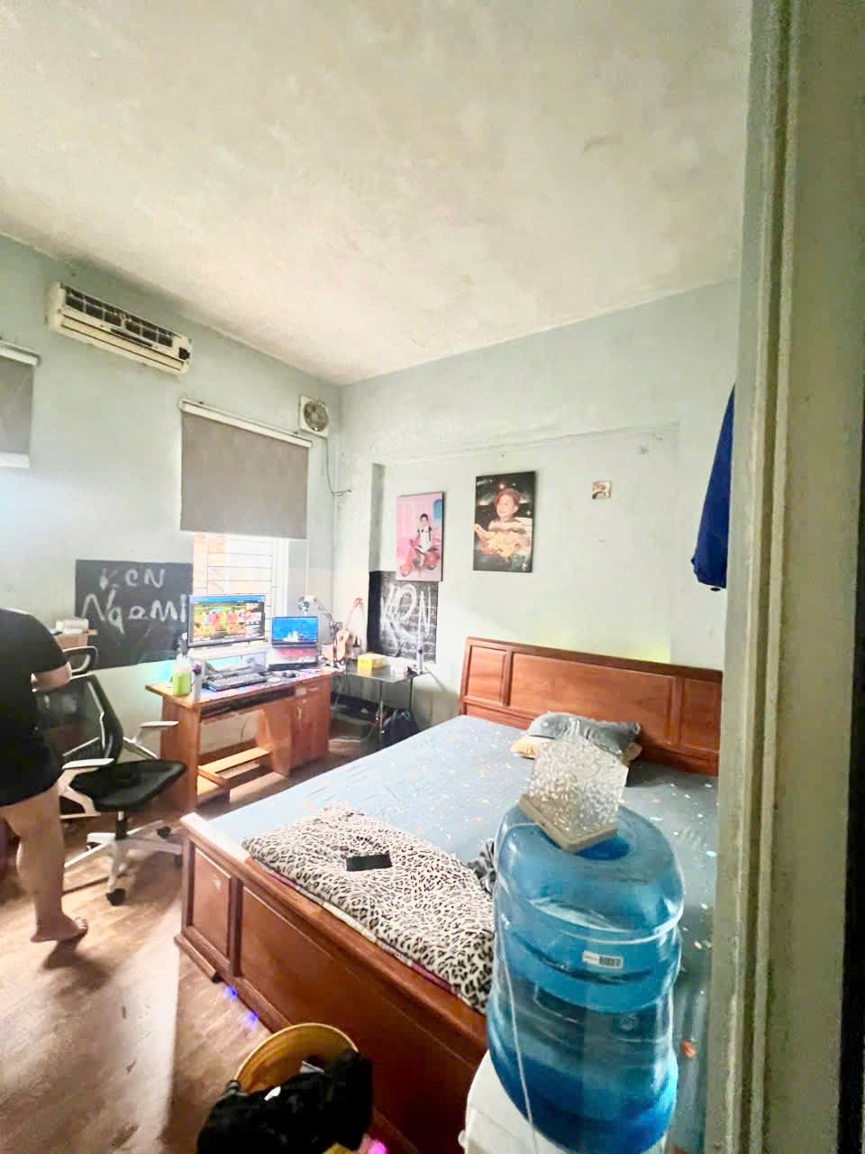  Bán nhà mặt phố Đường Thành, 215m2, mặt tiền 5.5m, 194 tỷ, đường 2 chiều, vỉa hè rộng 