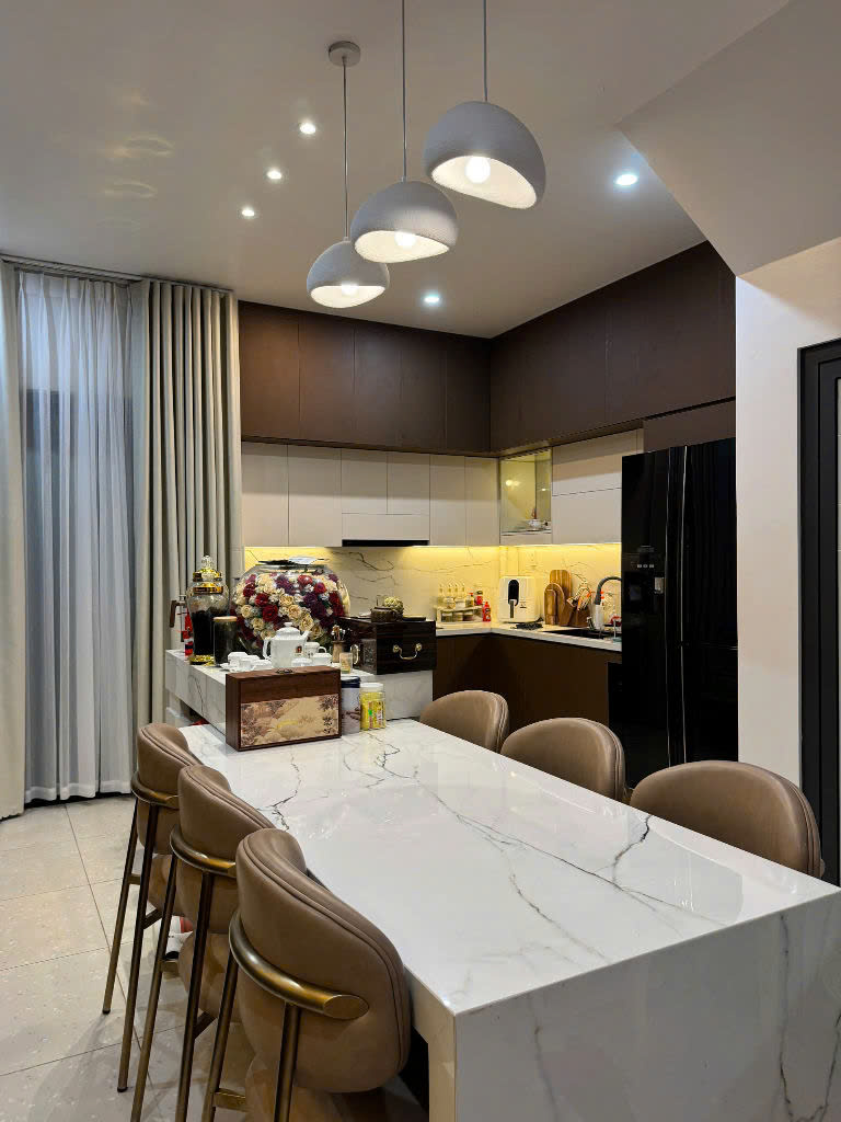  ???? CHO THUÊ NHÀ 3 TẦNG FULL NỘI THẤT XỊN SÒ – ECOGARDEN, TP. HUẾ 