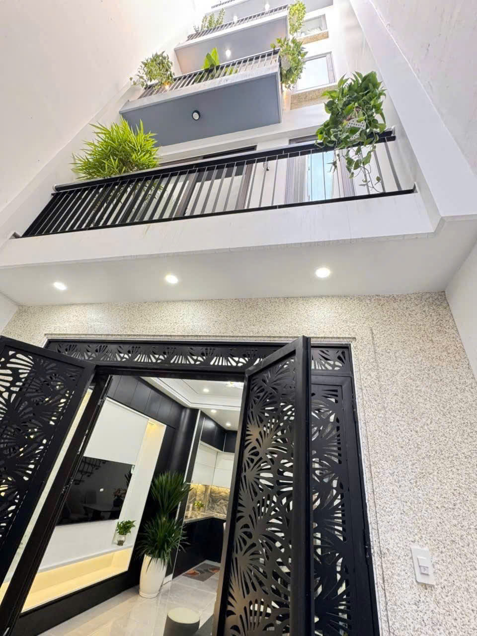  BÁN NHÀ MỸ ĐÌNH – 64M X 6 TẦNG THANG MÁY - PHÂN LÔ - MẶT NGÕ Ô TÔ ĐỖ CỬA – KINH DOANH – 13 TỶ 