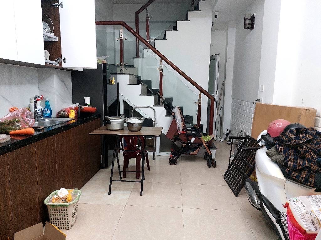  HOÀNG HOA THÁM-18M -NGÕ THÔNG - ÔTÔ CÁCH NHÀ 15M-5 TẦNG-6 TỶ200 