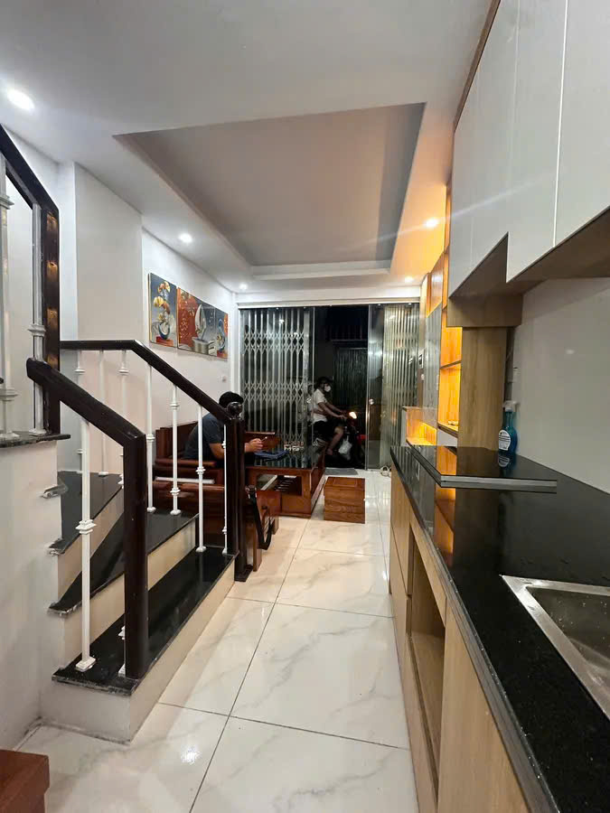  Bán gấp MẶT NGÕ 51m giá 9.8  tỷ Ô TÔ KINH DOANH Hoàng Ngân, Thanh Xuân. 