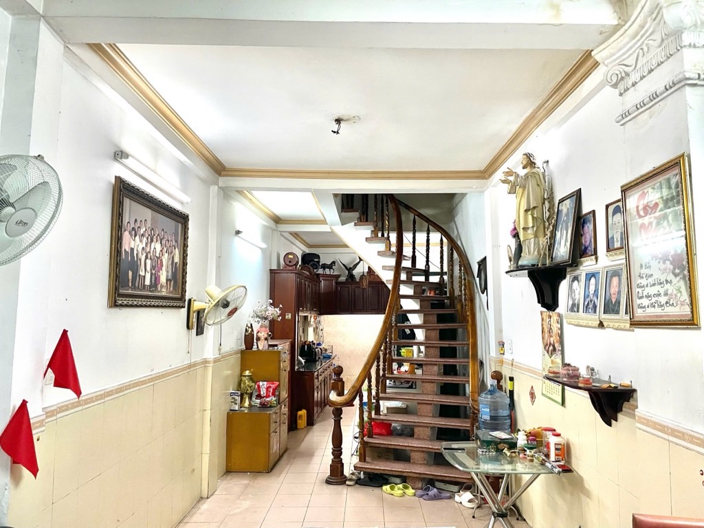  Bán Nhà MT Nguyễn Văn Nghi Ngã 5 Gò Vấp,90m², có HĐ thuê MB, 12tỷ6 