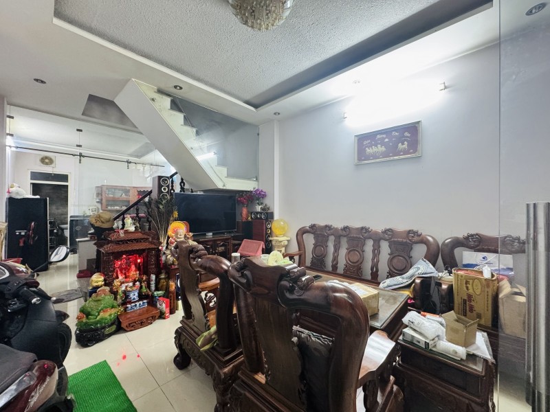  VÕ VĂN NGÂN - LINH CHIỂU - 72M2 - NHÀ 3 TẦNG BTCT - GẦN CHỢ THỦ ĐỨC - ÔTÔ NGỦ TRONG NHÀ 