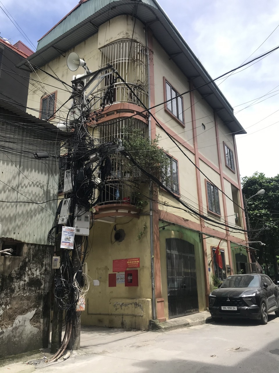  THANH TRÌ CỰC RẺ, LÔ GÓC 2 MẶT THOÁNG Ô TÔ ĐỖ CỬA 30m2 CHỈ HƠN 3 TỶ. 