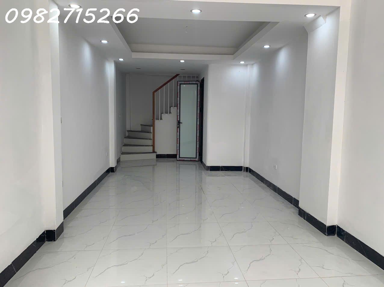  Cho thuê nhà riêng tại La Tinh, Đông La, Hoài Đức, Hà Nội, 30m2, 8 triệu 