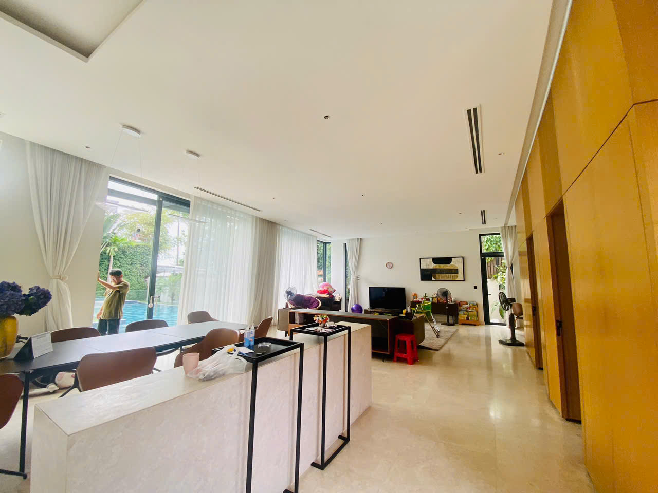  bán nhà mt Nguyễn ư dĩ, p. Thảo điền , Q2 , tp.Thủ đức . Giá  : 220 tỷ Tl 