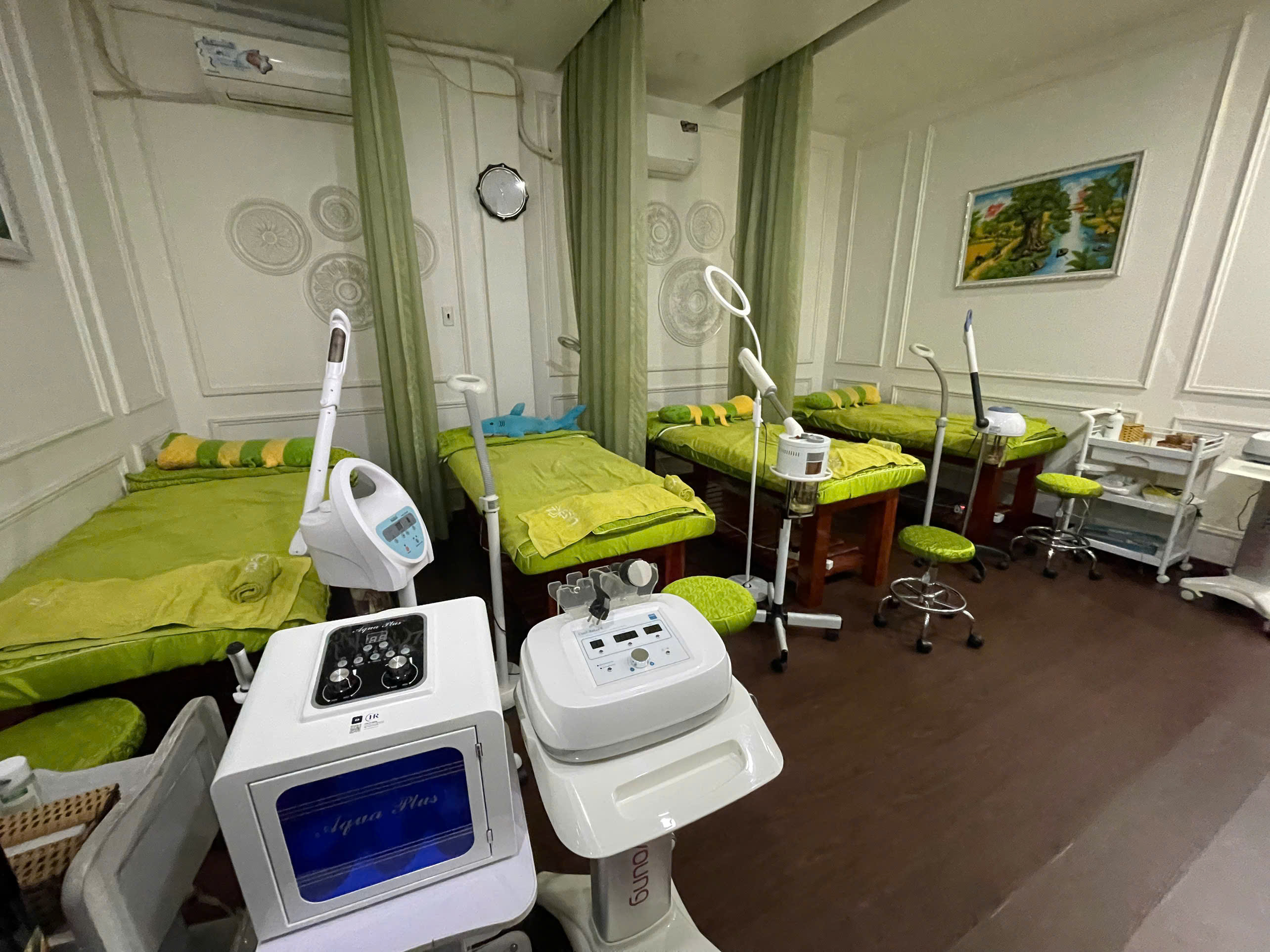  Tân Phú ! SANG SPA NHANH – BỚT LỘC CHO ANH CHỊ THIỆN CHÍ – SPA MẶT TIỀN THOẠI NGỌC HẦU , Tel : 0933058848  chính chủ 