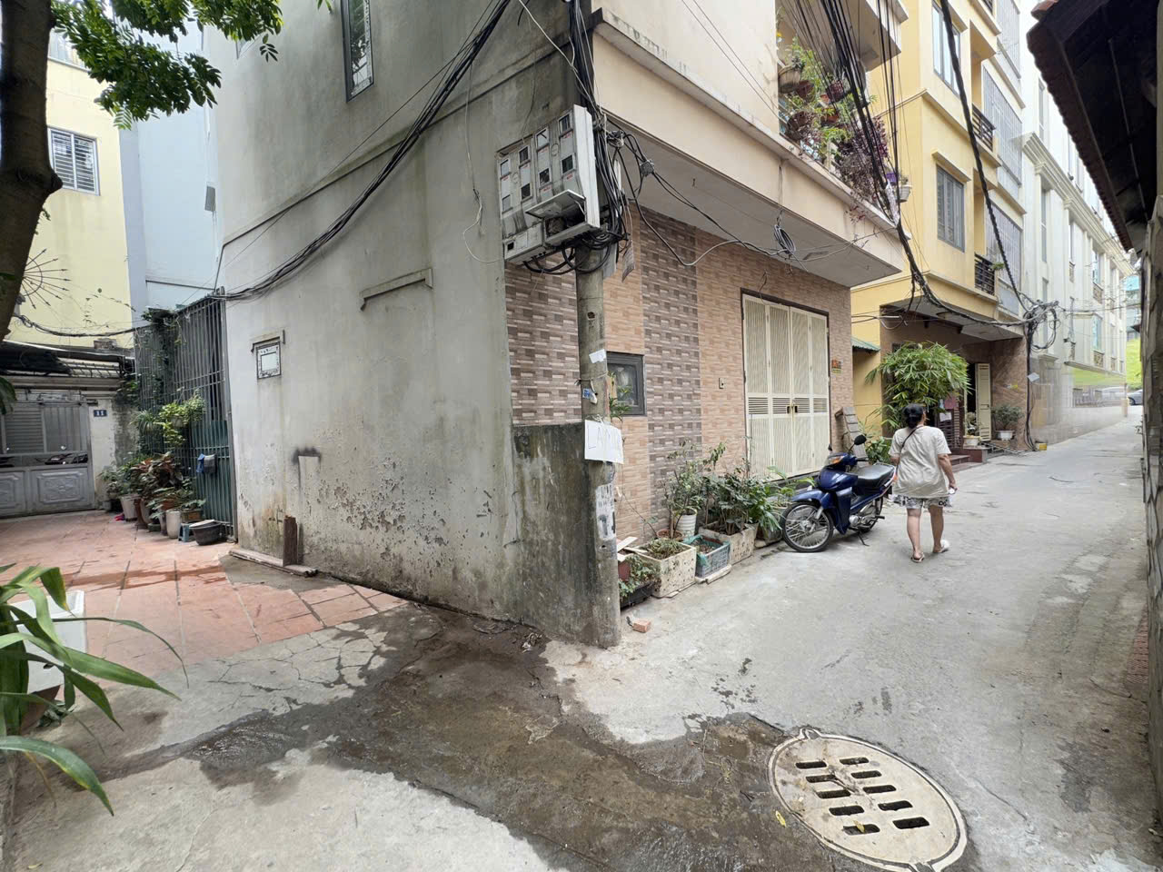  ???? BÁN ĐẤT NGỌC THỤY-LONG BIÊN-DIỆN TÍCH RỘNG – GẦN PHỐ – DÒNG TIỀN CỰC TỐT

???? Ngọc Thụy – 83m² (SD 99m²) – Mặt tiền 5.3m – Giá 11.5 tỷ 