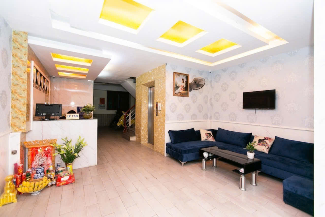  TOÀ KHÁCH SẠN - HOÀNG CẦU - CỰC HIẾM NHÀ BÁN - DOANH THU 550TRIỆU/NĂM - Ô TÔ 