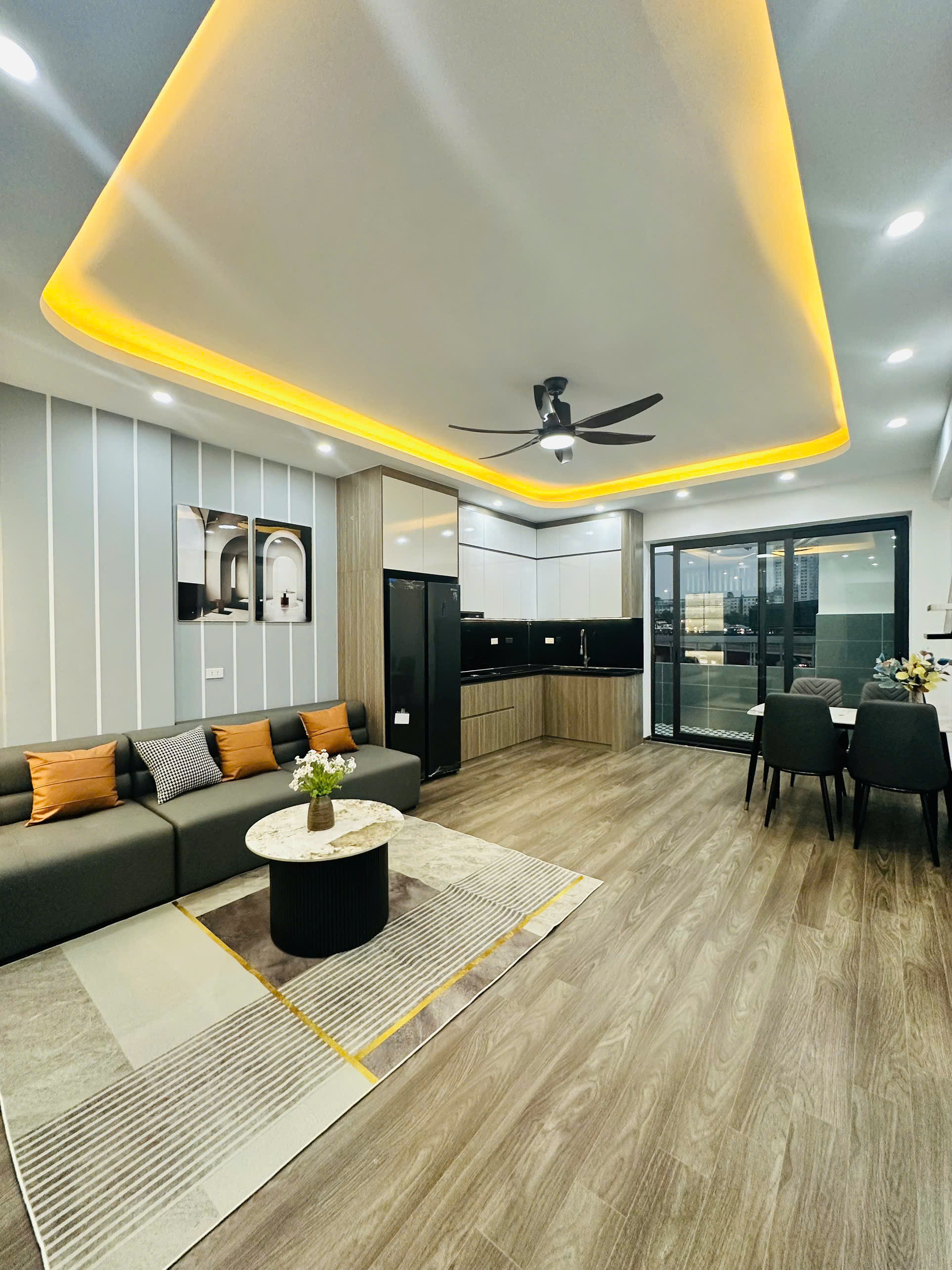  Em bán Căn Tầng thấp CT4 A1 Bắc Linh ĐầmEm bán Căn Tầng thấp CT4A1 Bắc Linh Đàm (Ngã tư Nguyễn Hữu Thọ), 3 ngủ Căn góc 2 mặt view đẹp, thoáng mát 