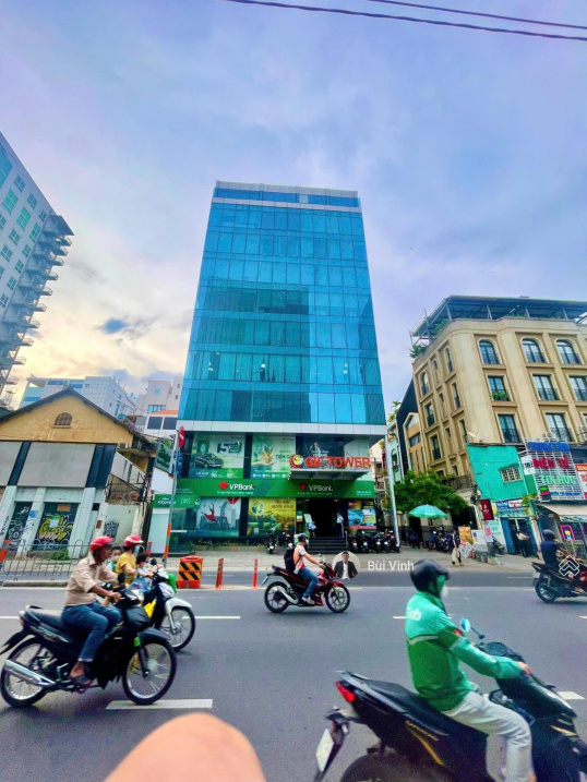  Tòa nhà 539-541-543-545 Lý Thường Kiệt, P.14, Quận 10. DT: 15x21m (305m2) 9 tầng HĐ thuê 600 triệu 