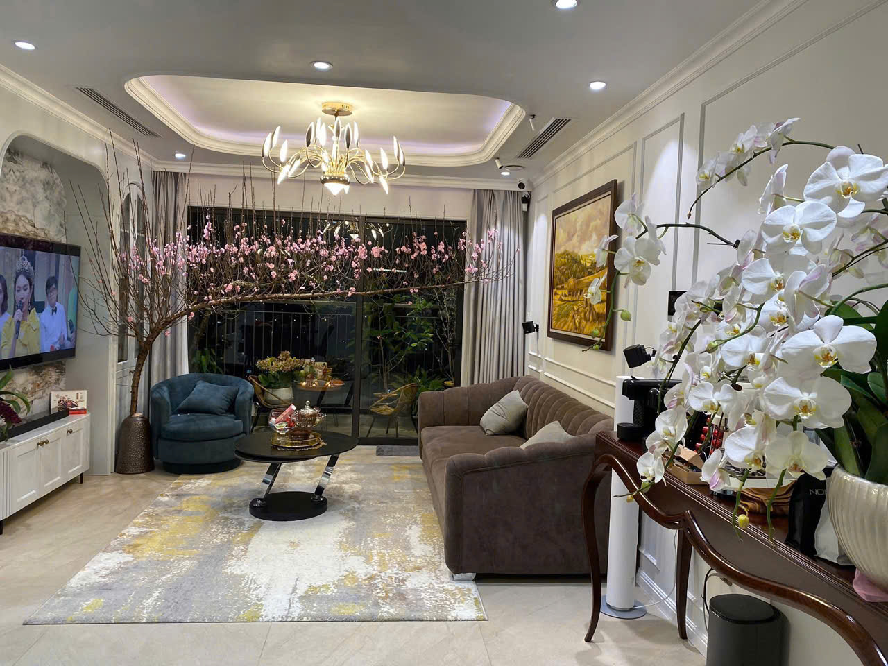  BÁN NHÀ PHẠM VĂN ĐỒNG - 56M² X 5 TẦNG, MẶT TIỀN 4.2M - LÔ GÓC, PHÂN LÔ - Ô TÔ TRÁNH - GIÁ 12.5 TỶ 