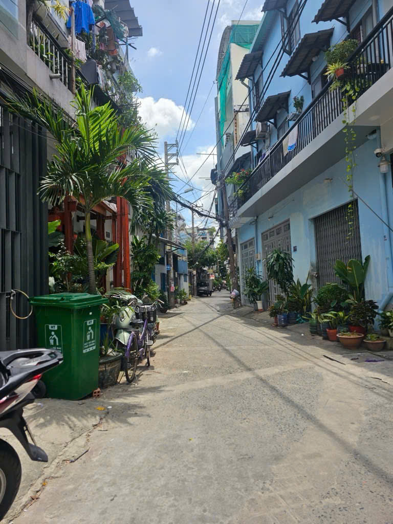  PHẠM PHÚ THỨ-NHỈNH 8TỶ-HẺM XE HƠI 
