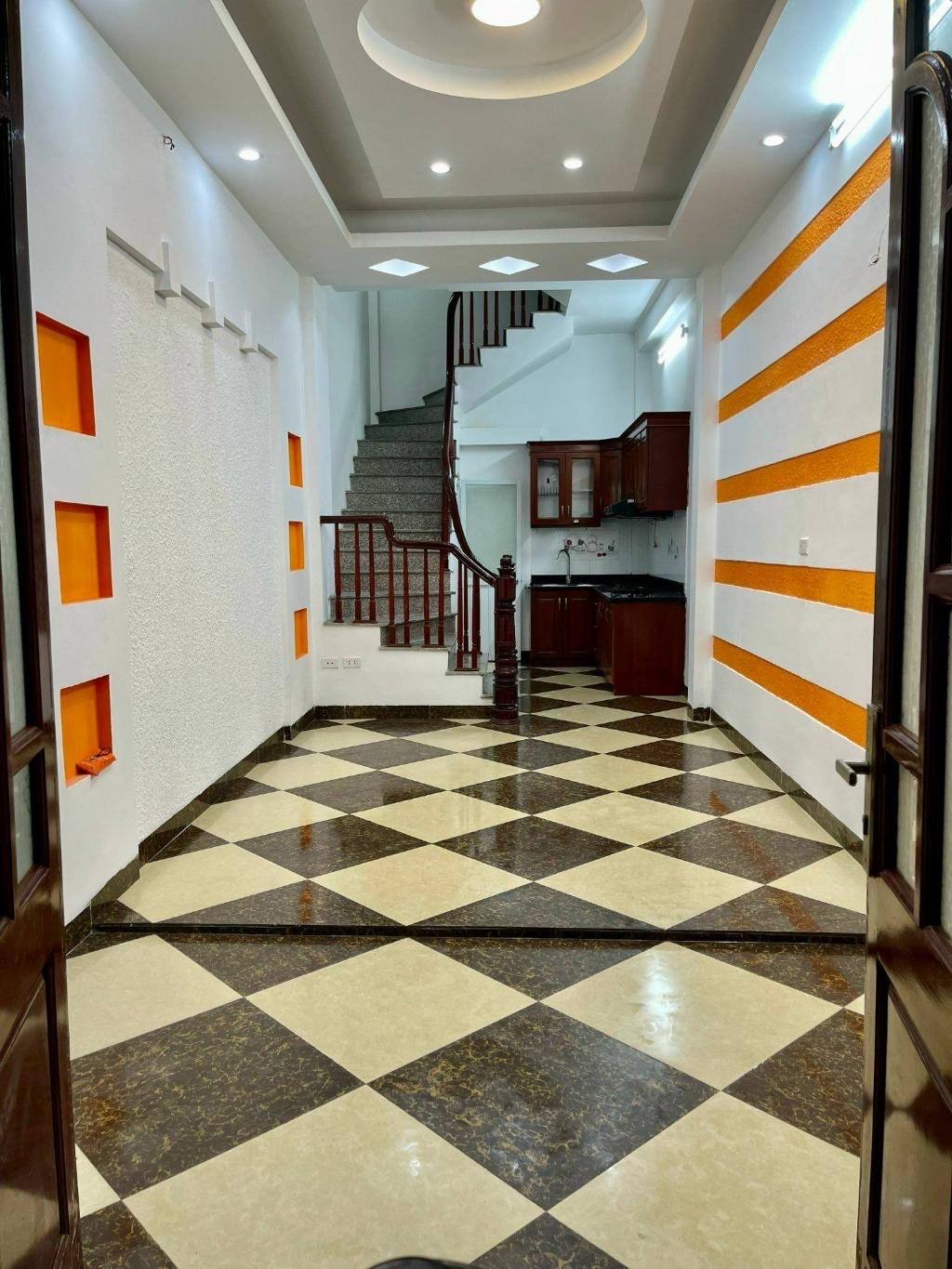  HOÀNG HOA THÁM-30M-LÔ GÓC-10M Ô TÔ TRÁNH-3 THOÁNG-8 TỶ 450 