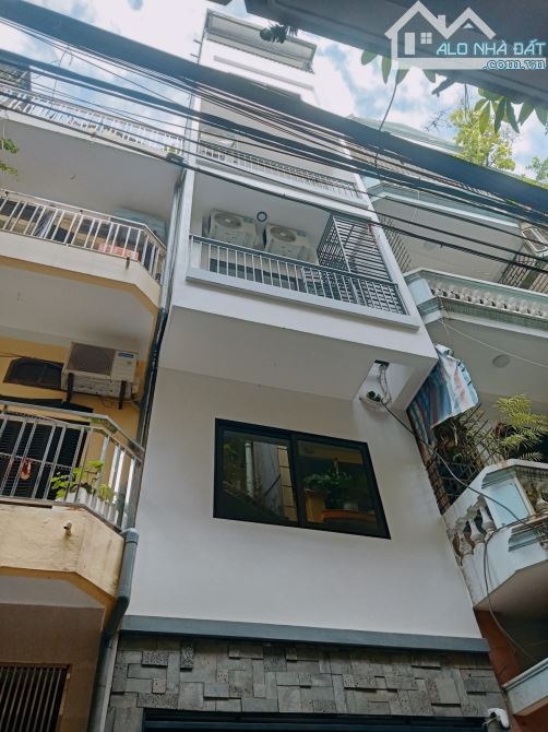  BÁN NHÀ PHỐ PHÚC DIỄN – NAM TỪ LIÊM  4 TẦNG  MT 5M  55/63M²  GIÁ 12.3 TỶ 