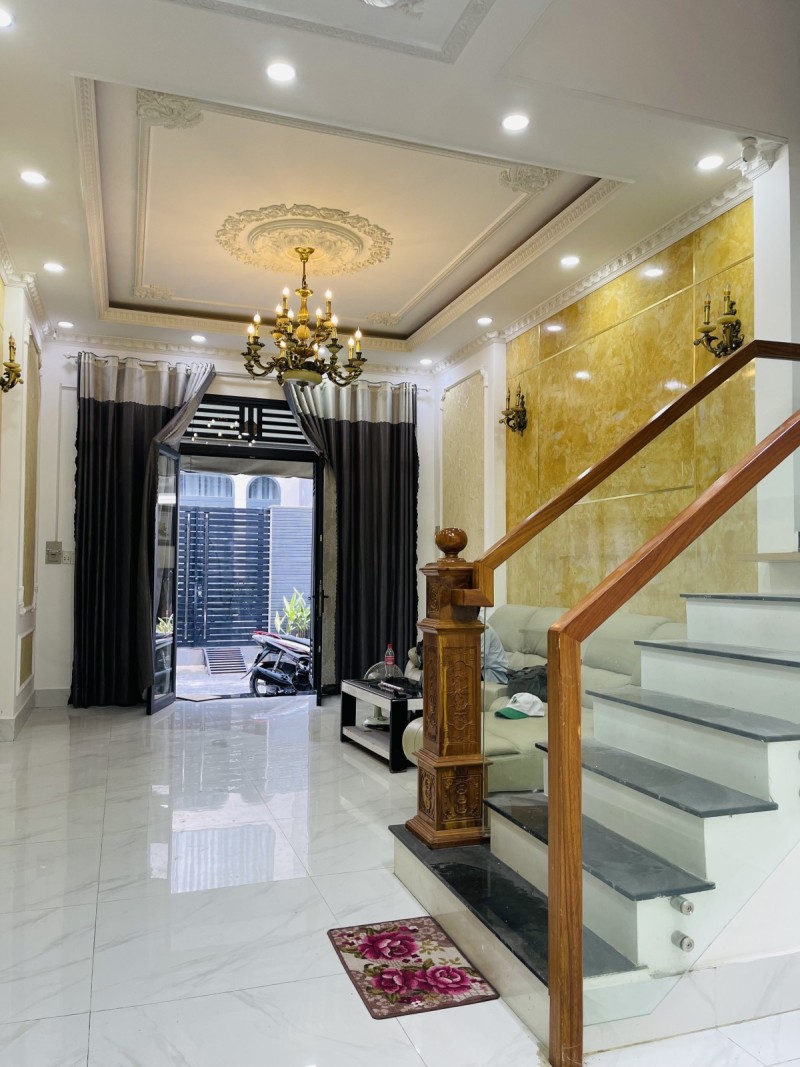  BÁN NHÀ SIÊU PHẨM LINH ĐÔNG. THỦ ĐỨC - KHU PHÂN LÔ - CHỈ 6 TỶ 7 