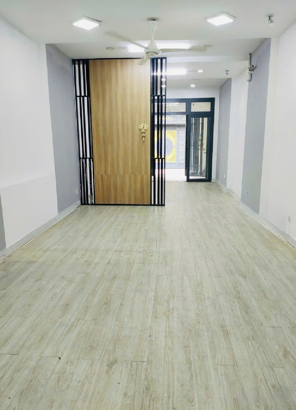  TRỊNH ĐÌNH TRỌNG TÂN PHÚ – NỞ HẬU ĐẸP – 120M² – CHỈ 11.9 TỶ











































. 