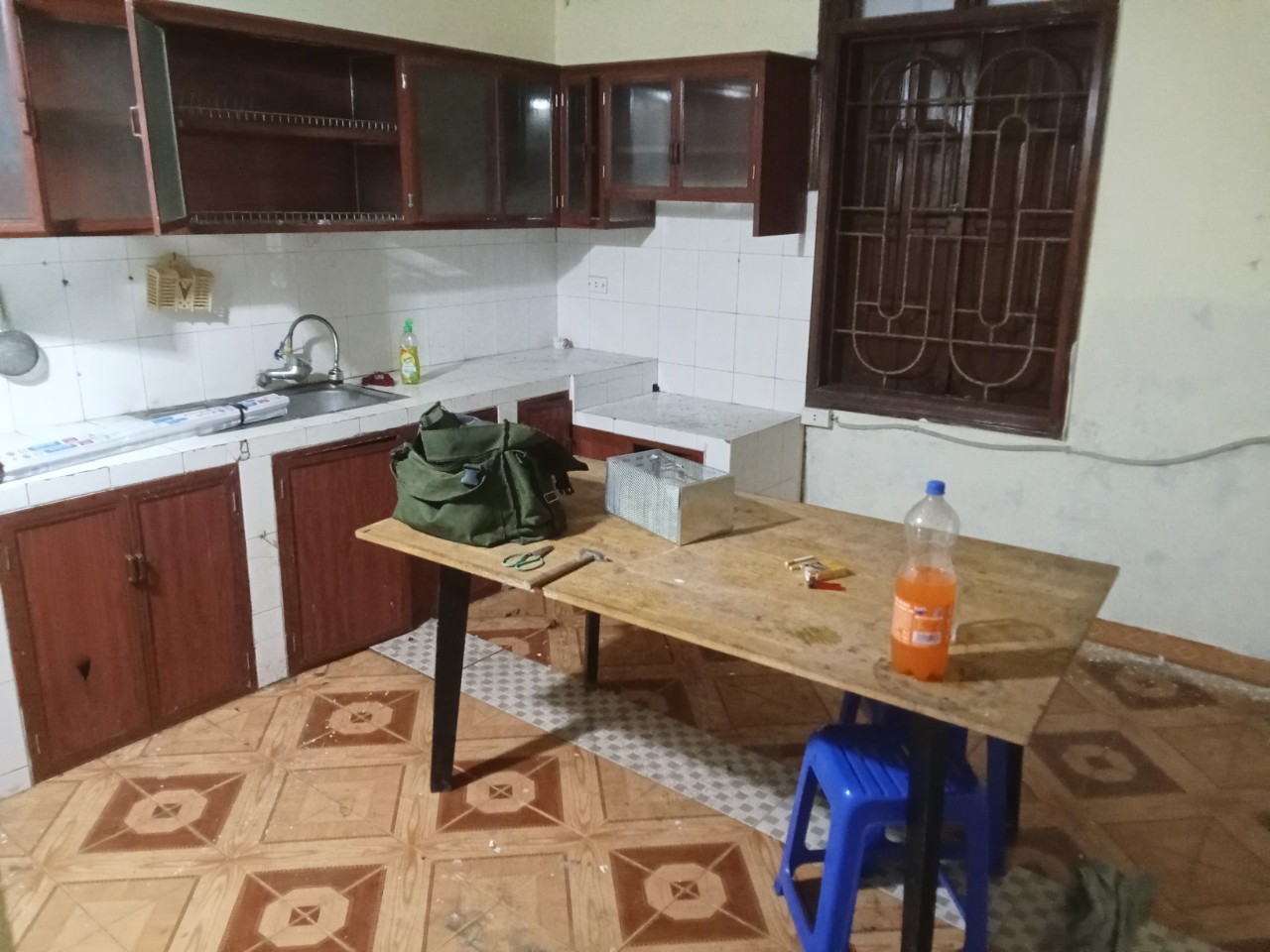  Cho thuê nhà Phố Hoàng Công Chất, 1 nhà ra mặt phố, 50m2 x 3 tầng, 3 ngủ, 10 Triệu 