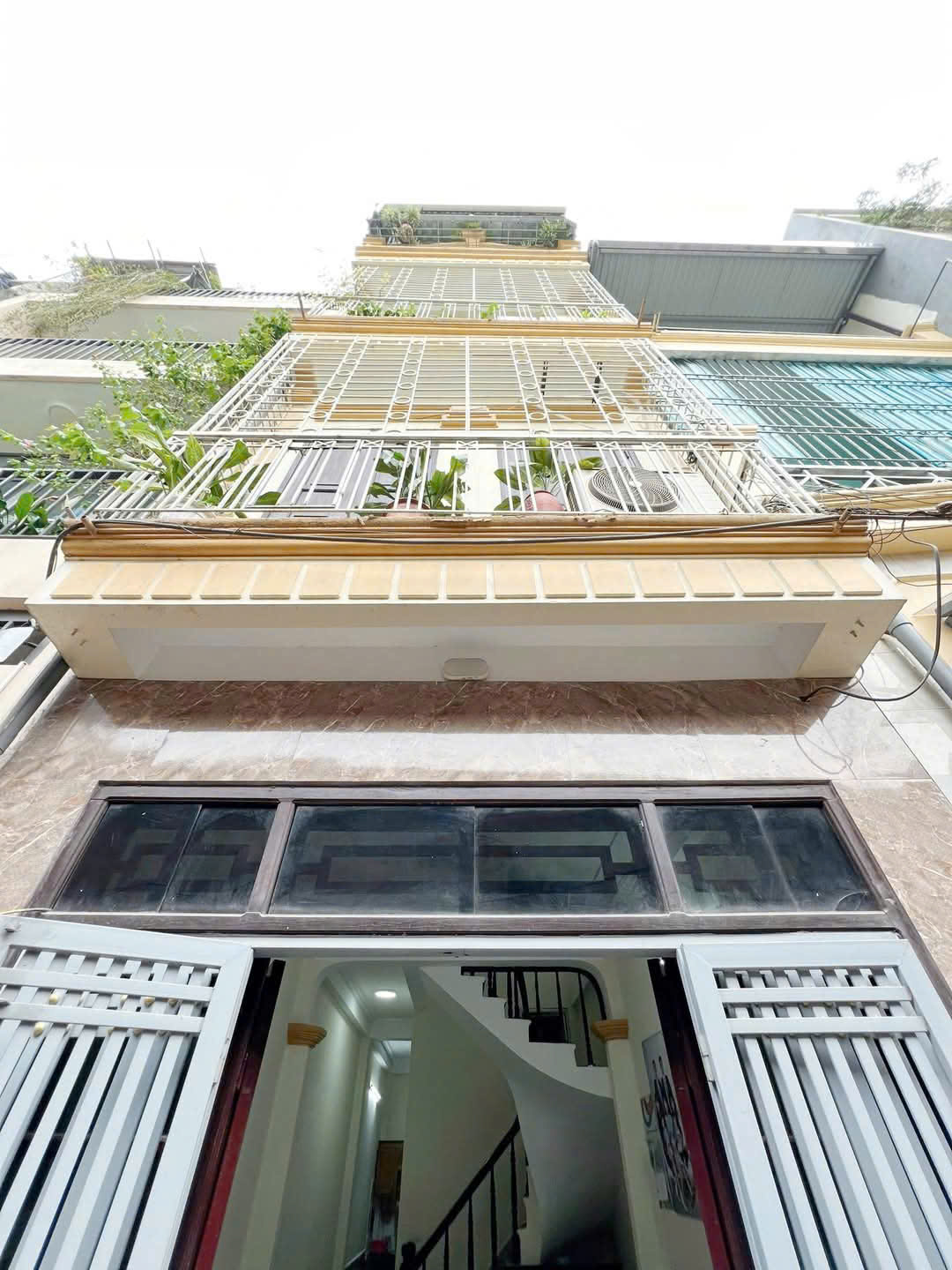  Cho thuê nhà nguyên căn có thang máy Nguyễn Ngọc, 100m2 x 7 tầng, 10 phòng, 
