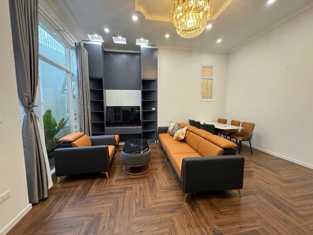  BÁN NHÀ CỔ NHUẾ – 50M² – 6 TẦNG THANG MÁY – MẶT TIỀN 5M – PHÂN LÔ - Ô TÔ - GIÁ 12 TỶ 
