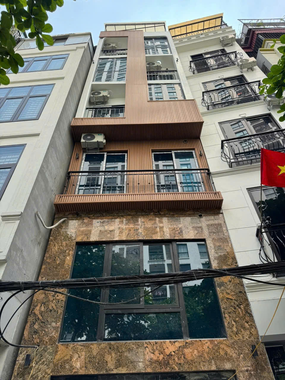  ????????  SIÊU PHẨM THANH XUÂN _MẶT PHỐ CỰ LỘC, TÒA NHÀ 8 TẦNG  , THANG MÁY, DÒNG TIỀN CỰC KHỦNG, dt 85 M, CHỈ  32 TỶ 