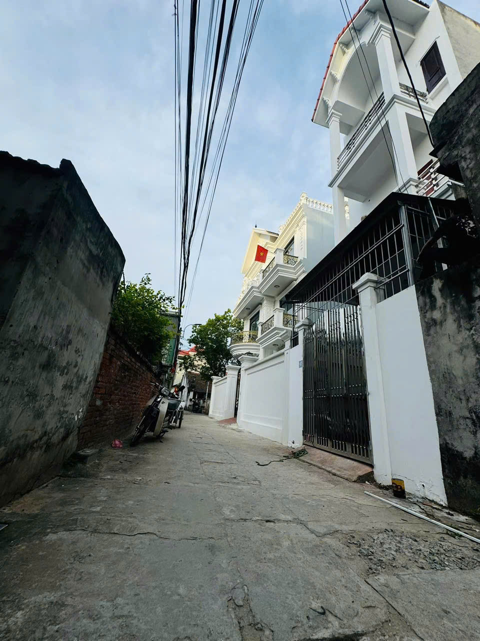  Bán nhà Đức Thượng, 50m oto thông tứ tung, chỉ hơn 5 tỷ. 