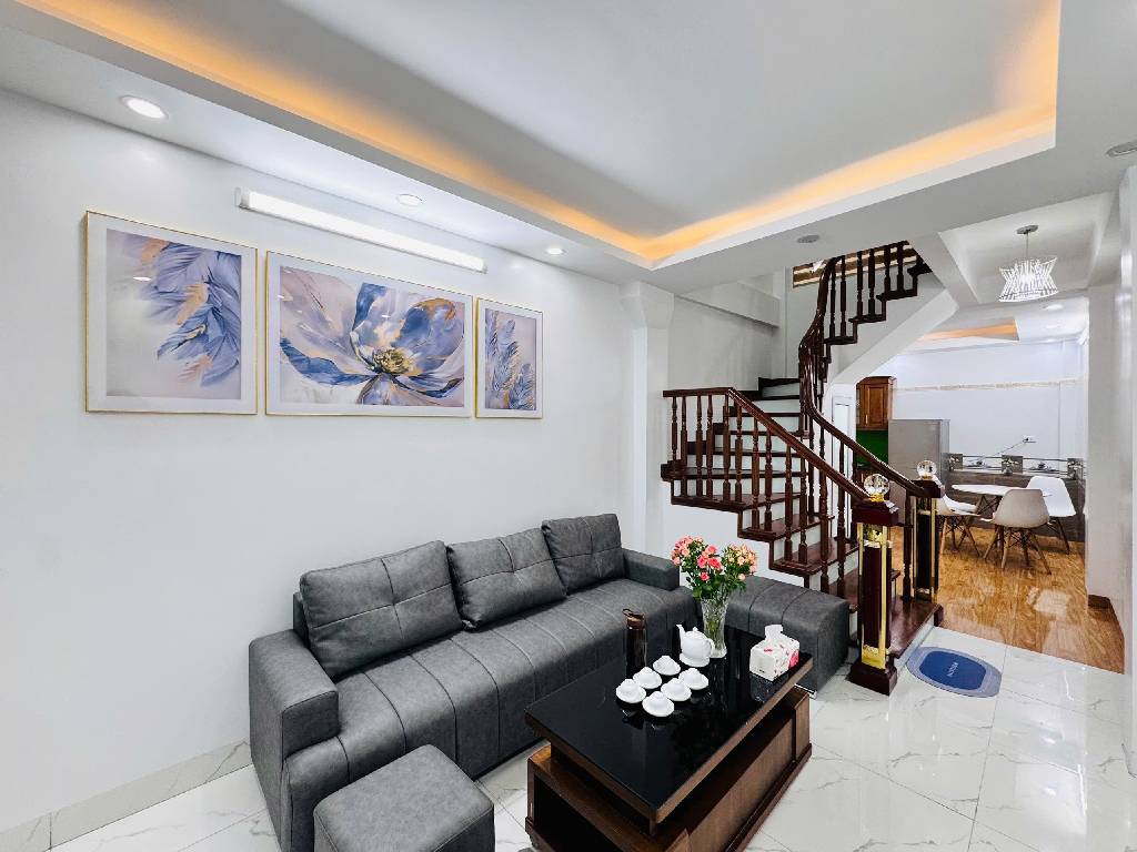  Bán nhà ngõ 345 KHương Trung- Ngõ thông- Nhà đẹp, ở ngay - 39m 