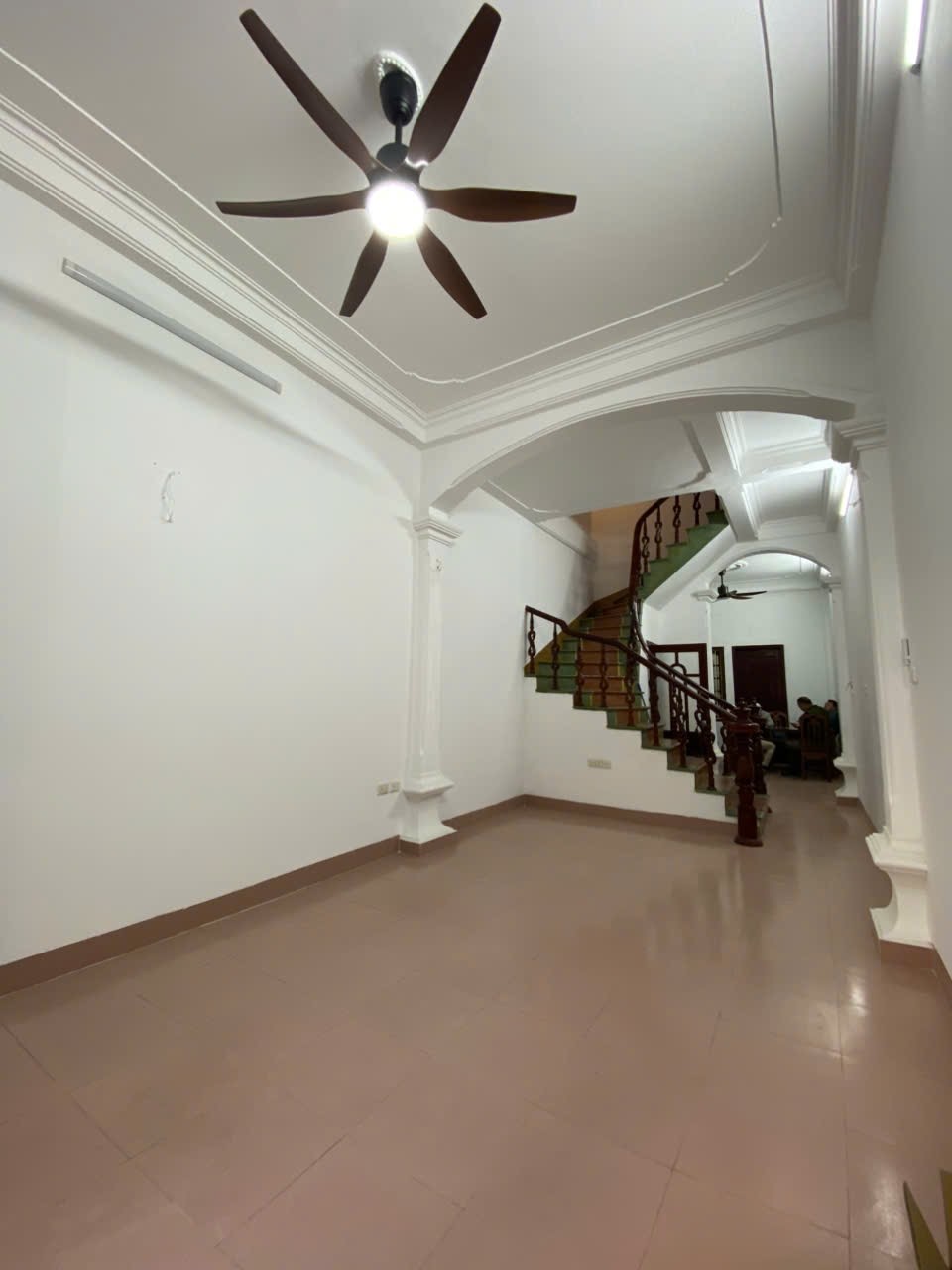  BÁN NHÀ NGUYỄN VĂN CỪ – TRUNG TÂM LONG BIÊN – 62M² – 3 TẦNG – GIÁ CHỈ 9.5 TỶ 