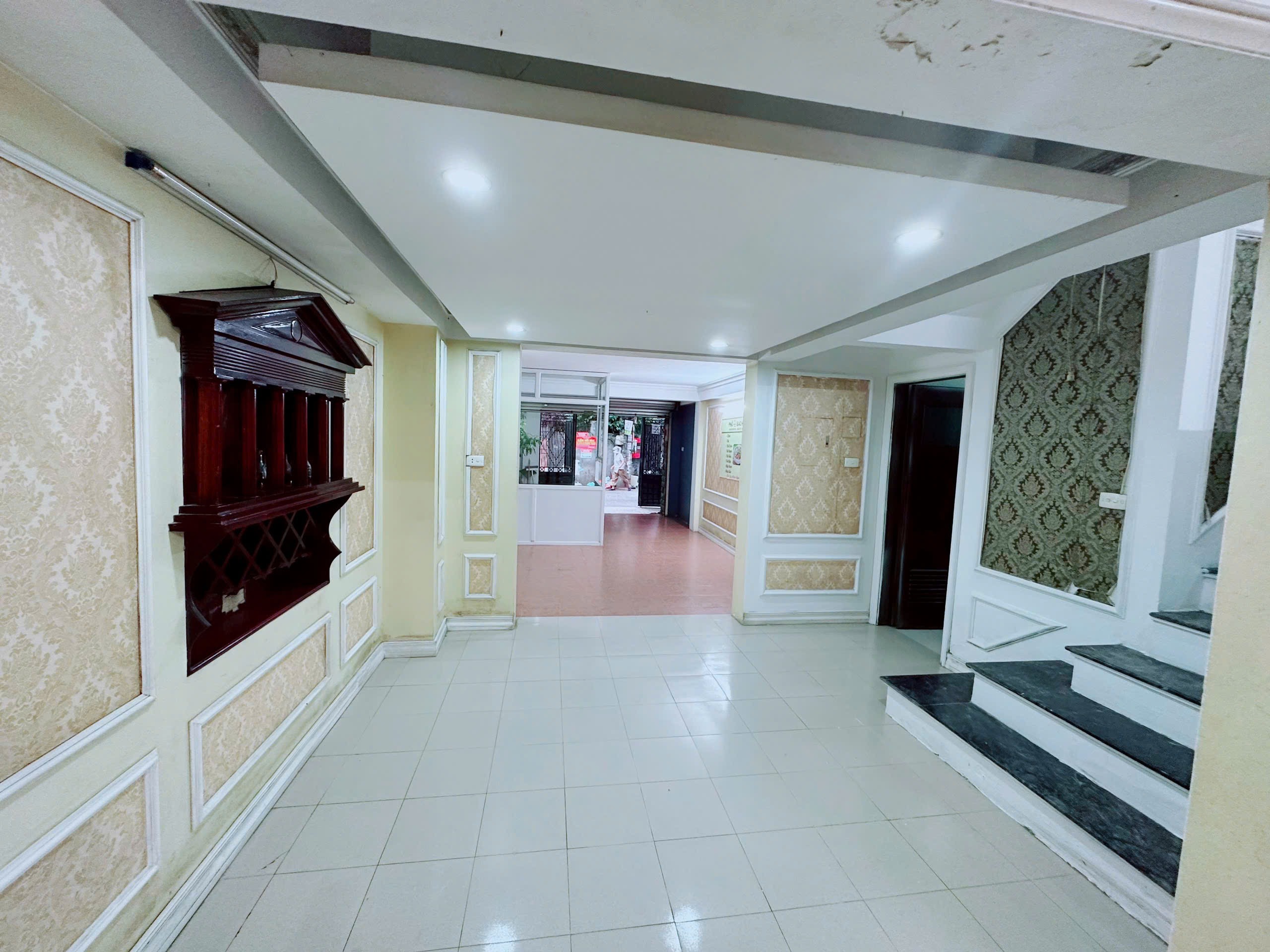  Cho thuê căn Biệt Thự Mặt Phố Hoàng Mai, 100m2x4 tầng, 6 ngủ, 23 Triệu 