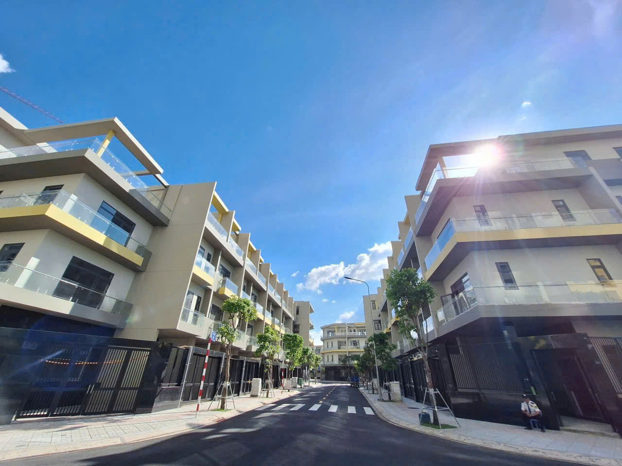  ???? BÁN NHÀ PHỐ BCONS – THANH TOÁN 20% NHẬN NHÀ 
