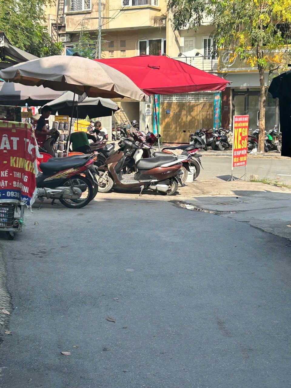  Bán nhà Văn Phú – Hà Đông, 47m² x 4 tầng, nhà dân xây chắc chắn, ngõ thông – Cách phố chỉ 50m! Giá nhỉnh 8 Tỷ 