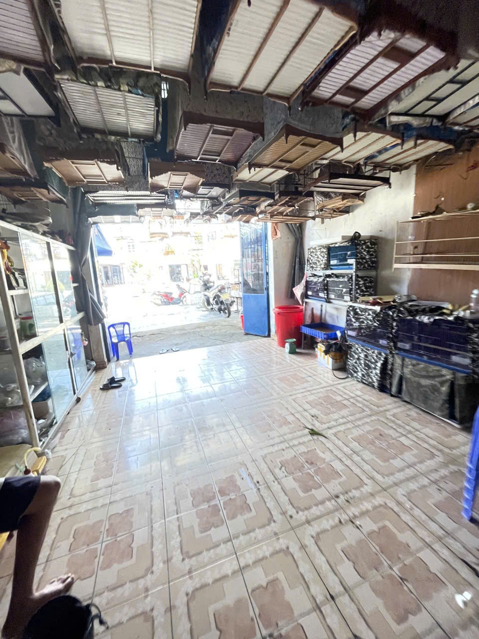  MT- Nguyễn Lương Bằng – NGAY TOÀ TRUNG NAM-74m² – Giá Tốt 4.5 Tỷ
   •   Nhà cấp 4 có 2PN, PK, bếp – thích hợp ở, kd
   •   Diện tích: 74m², ngang 4m, hướng Tây Nam
   •   Vị trí tiềm năng, tiện ích đầy đủ quanh khu vực
   •   Giá bán: 4.5 tỷ – thương lượn 